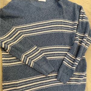 Old Navy Men's Blue and White Crewneck Sweater